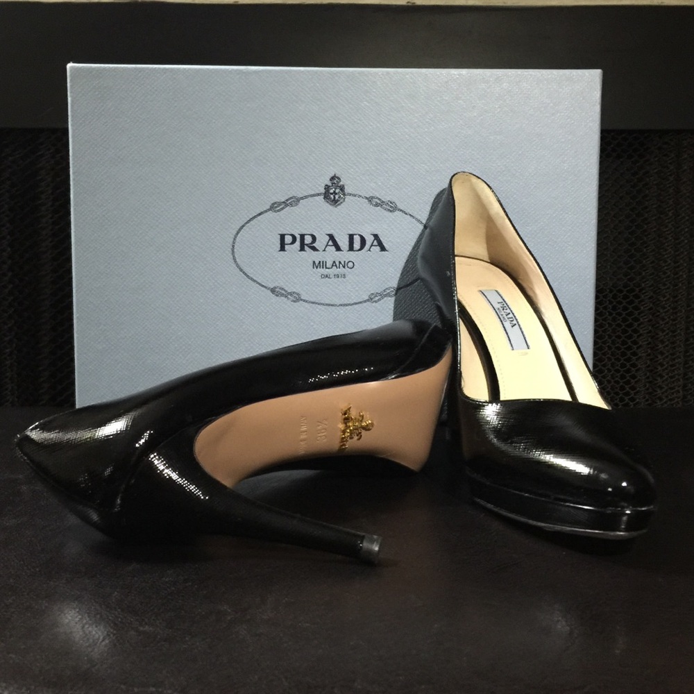 New Prada pumps size 6.5